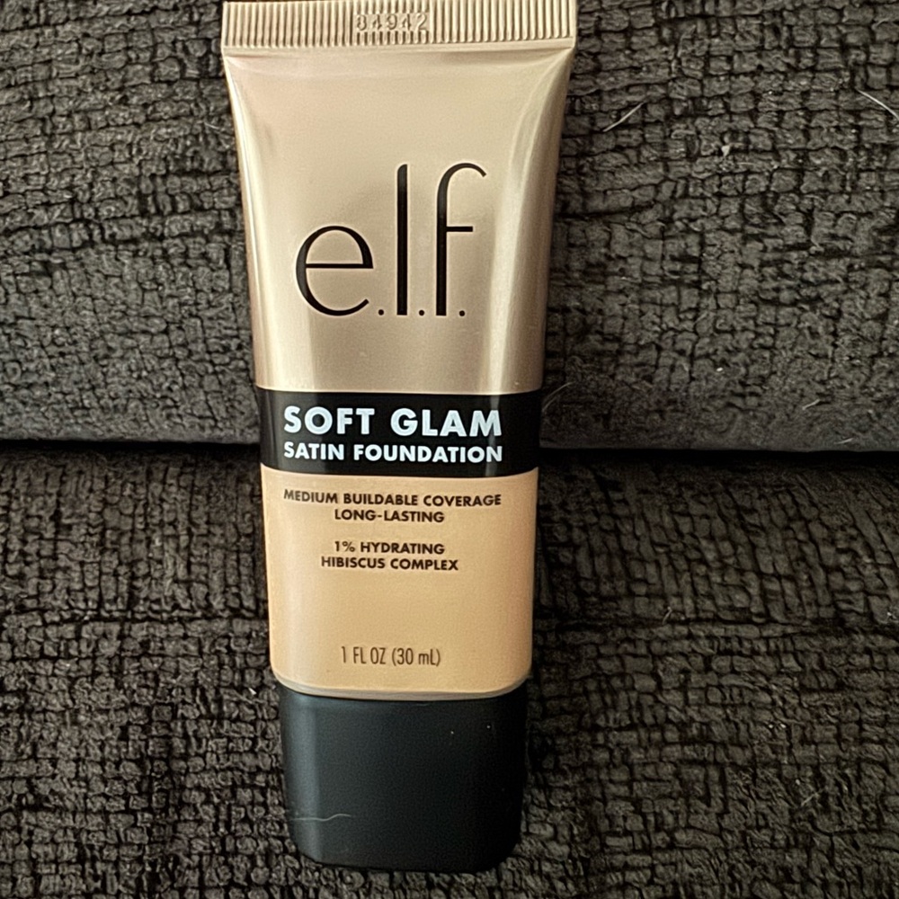 ELF Soft Glam Satin Foundation - Hydrating Formula